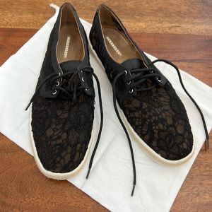 Aerosoles size 10 black lace detail shoe with Espadrille detail